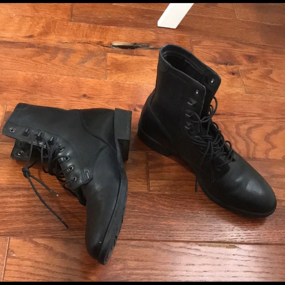 Arita Western Heritage Lacer Ankle Boots